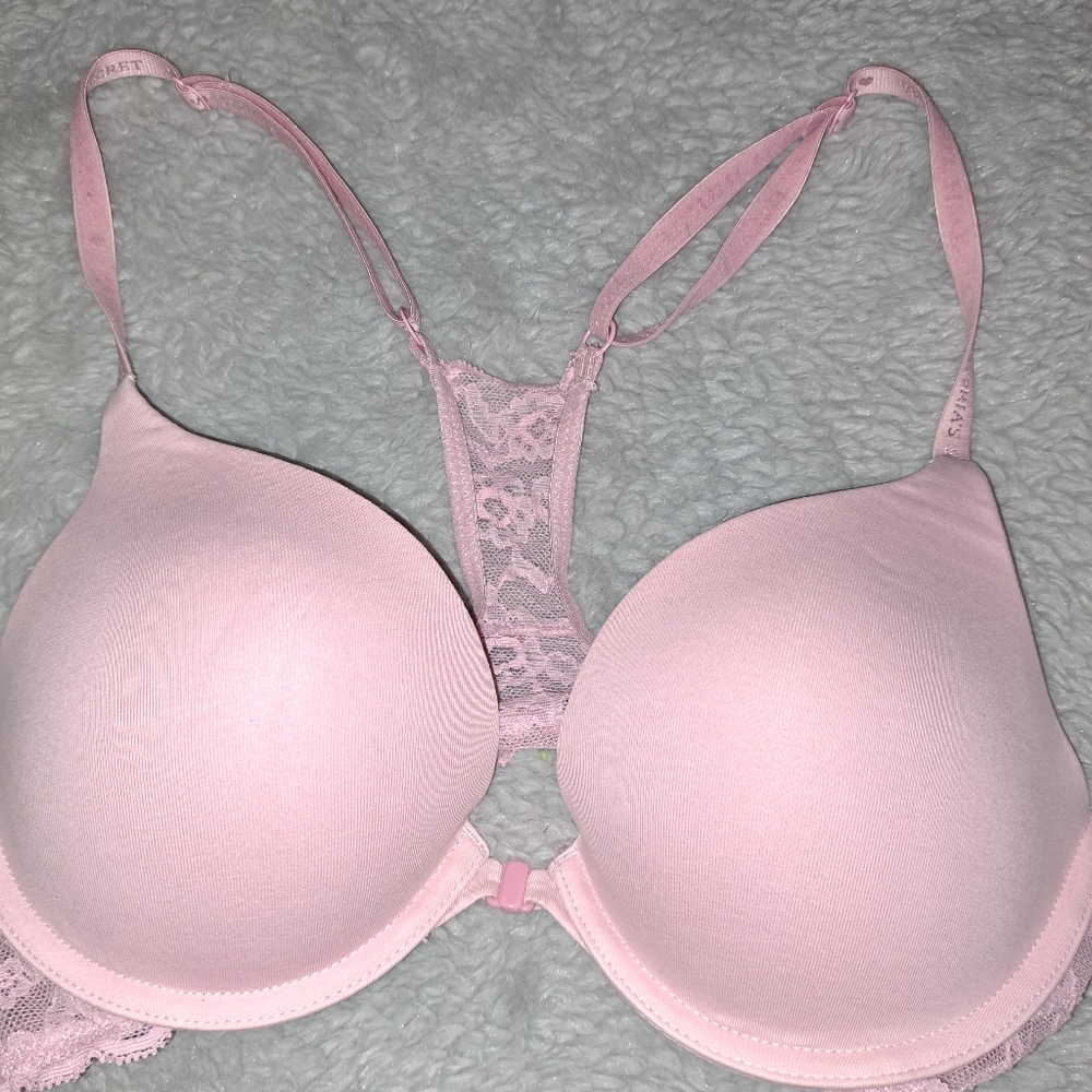 Victoria Secret 34C bra